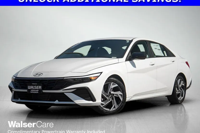 2025 Hyundai Elantra SEL Sport photo 1