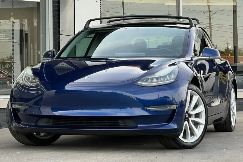 2018 Tesla Model 3 Mid Range photo 1