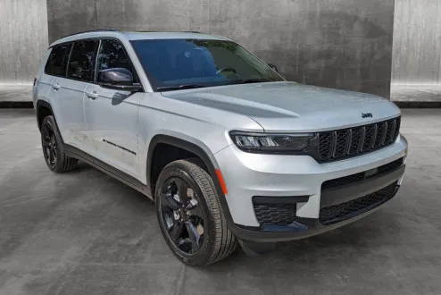 2024 Jeep Grand Cherokee Altitude X photo 3