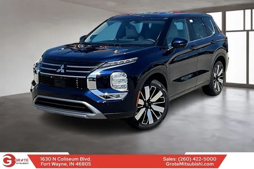 2025 Mitsubishi Outlander SE photo 1