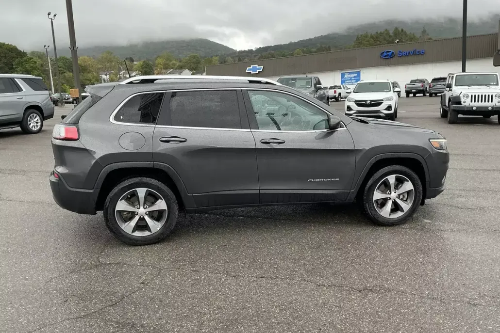 2020 Jeep Cherokee Limited photo 1