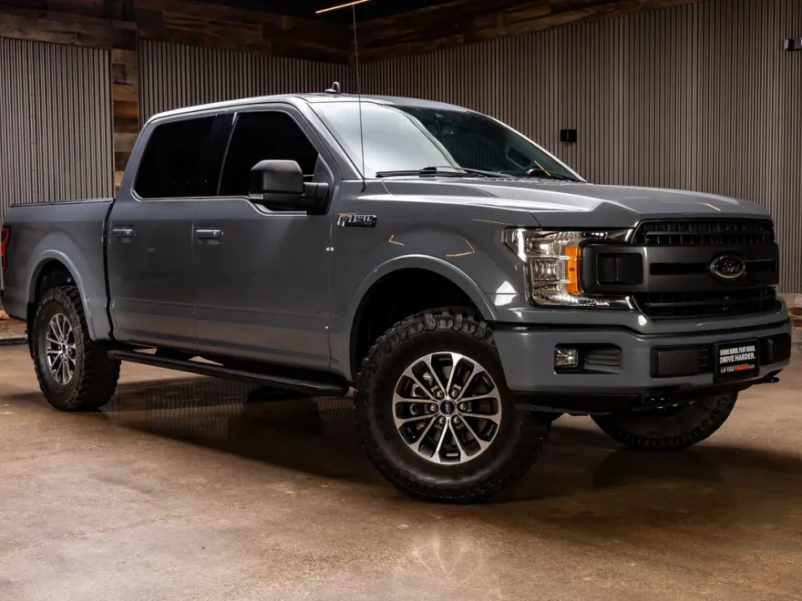 2020 Ford F-150 XLT photo 1