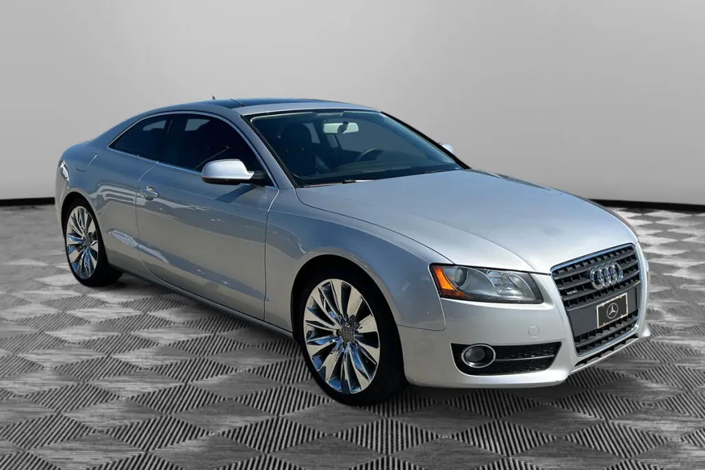 2011 Audi A5 2.0T Premium photo 1
