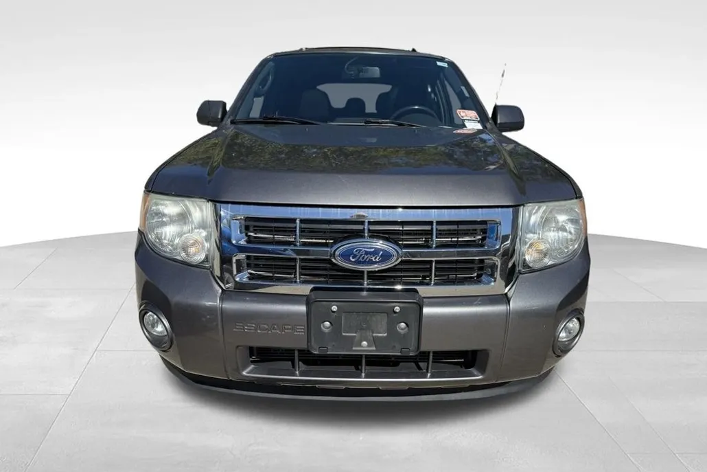 2011 Ford Escape XLT photo 1