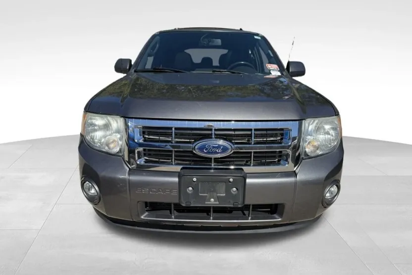 2011 Ford Escape XLT photo 1