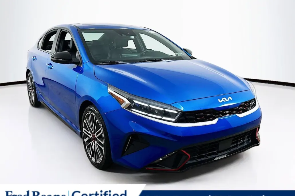 2023 Kia Forte GT photo 1