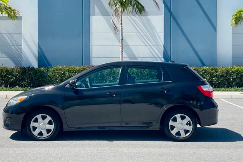 2009 Toyota Corolla Matrix L 4WD photo 1