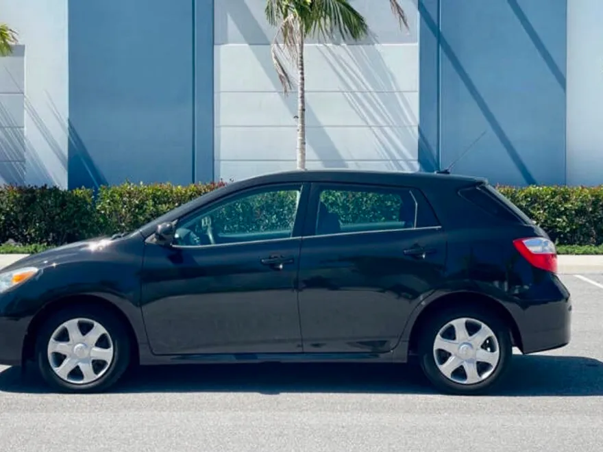 2009 Toyota Corolla Matrix L 4WD photo 1