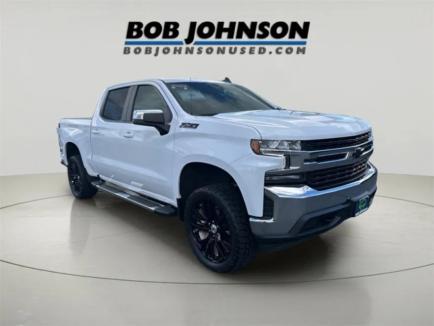 2022 Chevrolet Silverado 1500 LT photo 1
