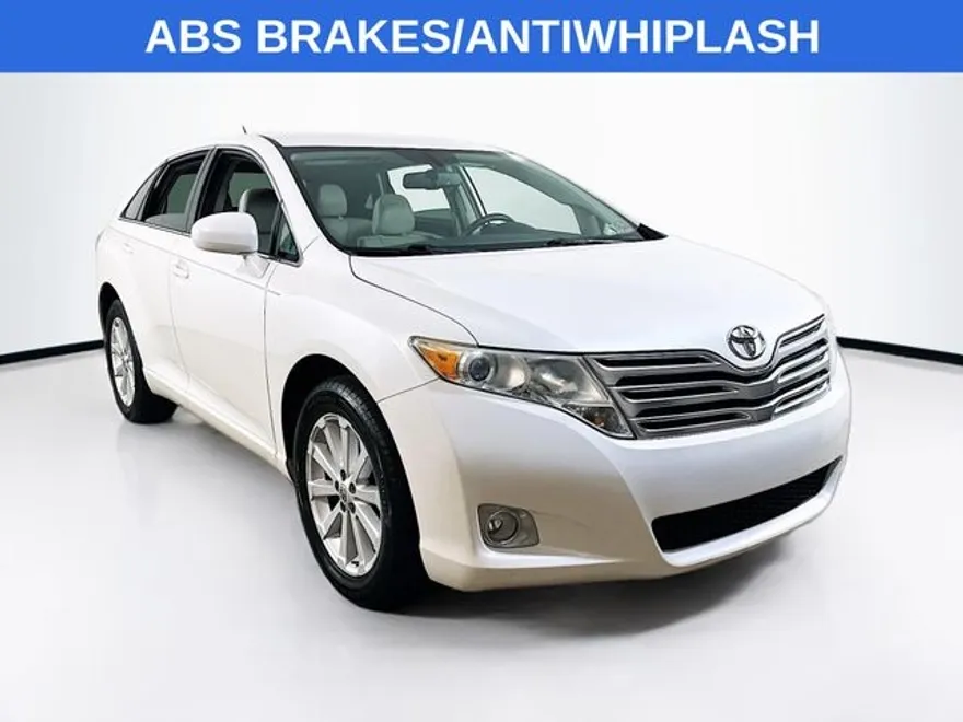 2011 Toyota Venza Base photo 1