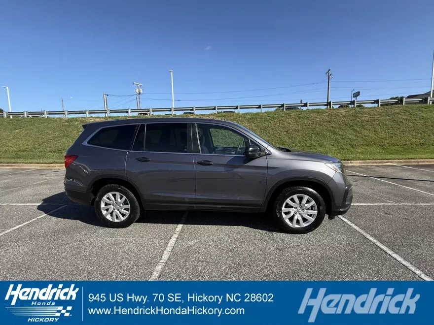 2021 Honda Pilot LX photo 1