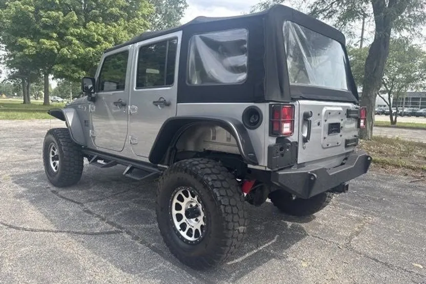 2018 Jeep Wrangler Unlimited Sport photo 1