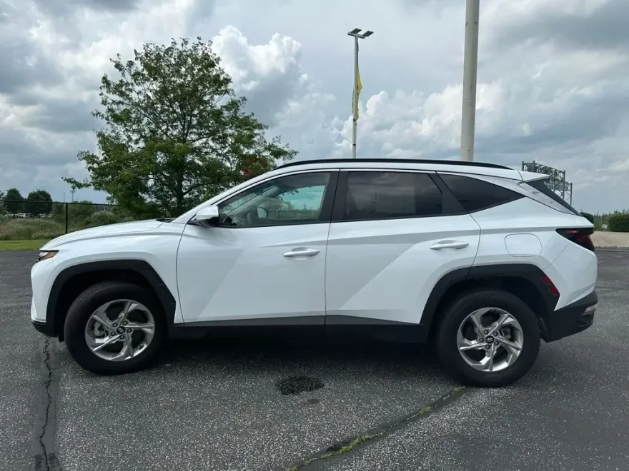2024 Hyundai Tucson SEL photo 1