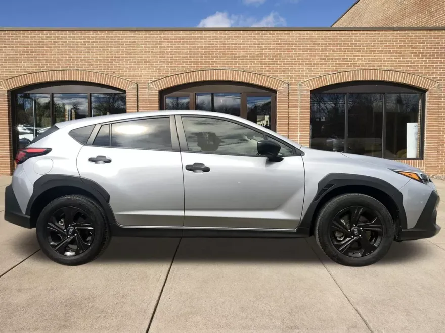 2024 Subaru Crosstrek Base photo 1