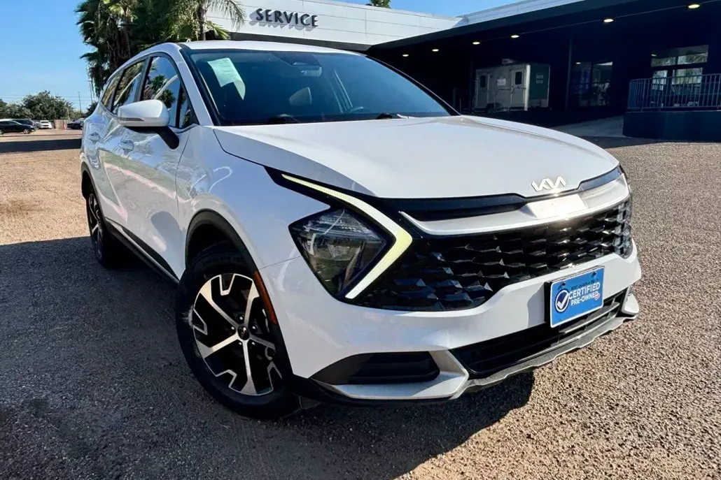 2023 Kia Sportage EX photo 1