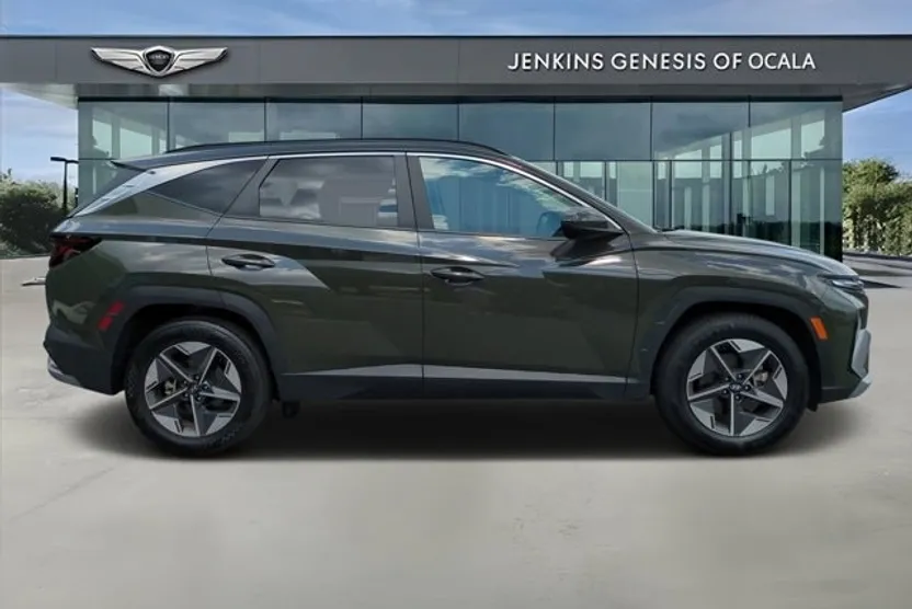 2025 Hyundai Tucson SEL photo 1