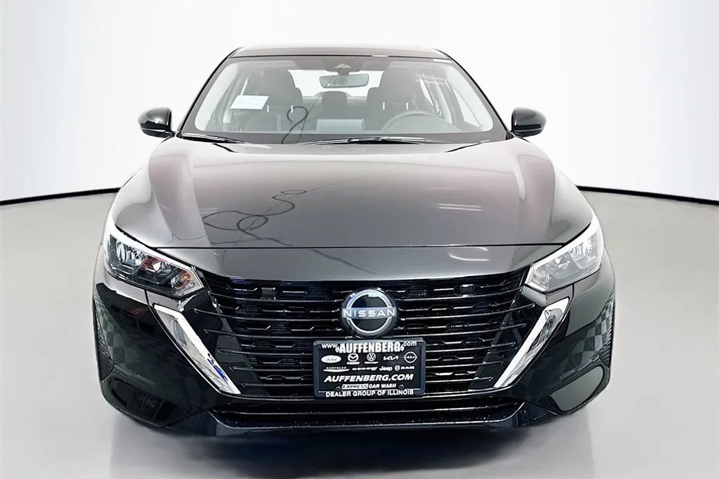 2025 Nissan Sentra SV photo 1