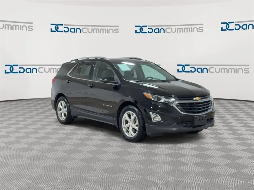 2018 Chevrolet Equinox LT photo 1