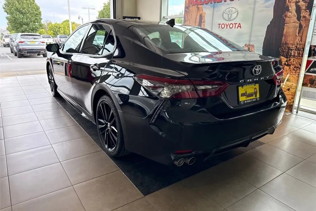 2023 Toyota Camry XSE photo 1