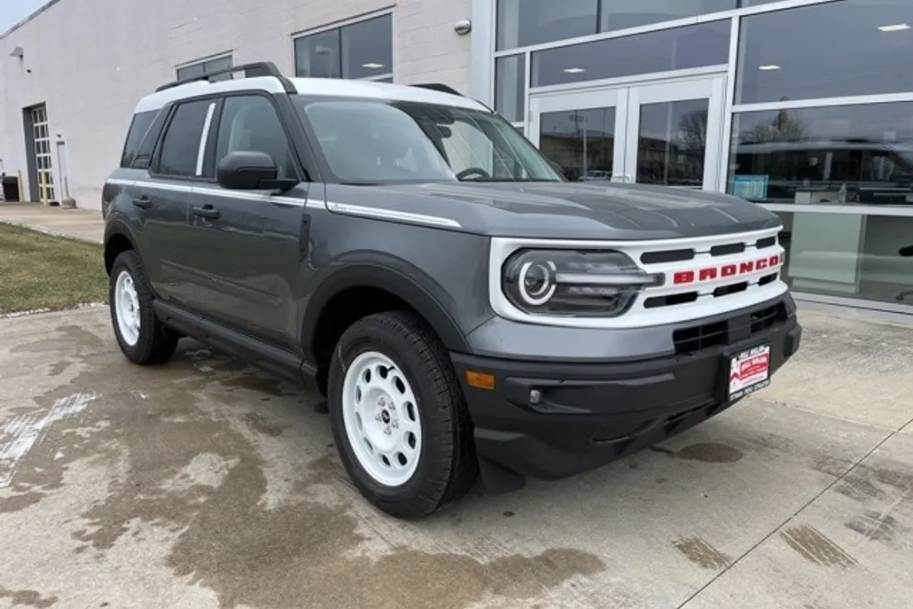2024 Ford Bronco Sport Heritage photo 1