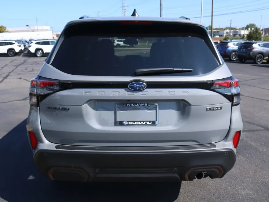 2025 Subaru Forester Sport photo 1