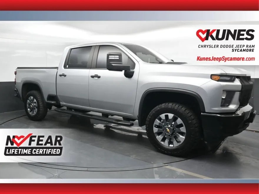 2022 Chevrolet Silverado 2500HD Custom photo 1