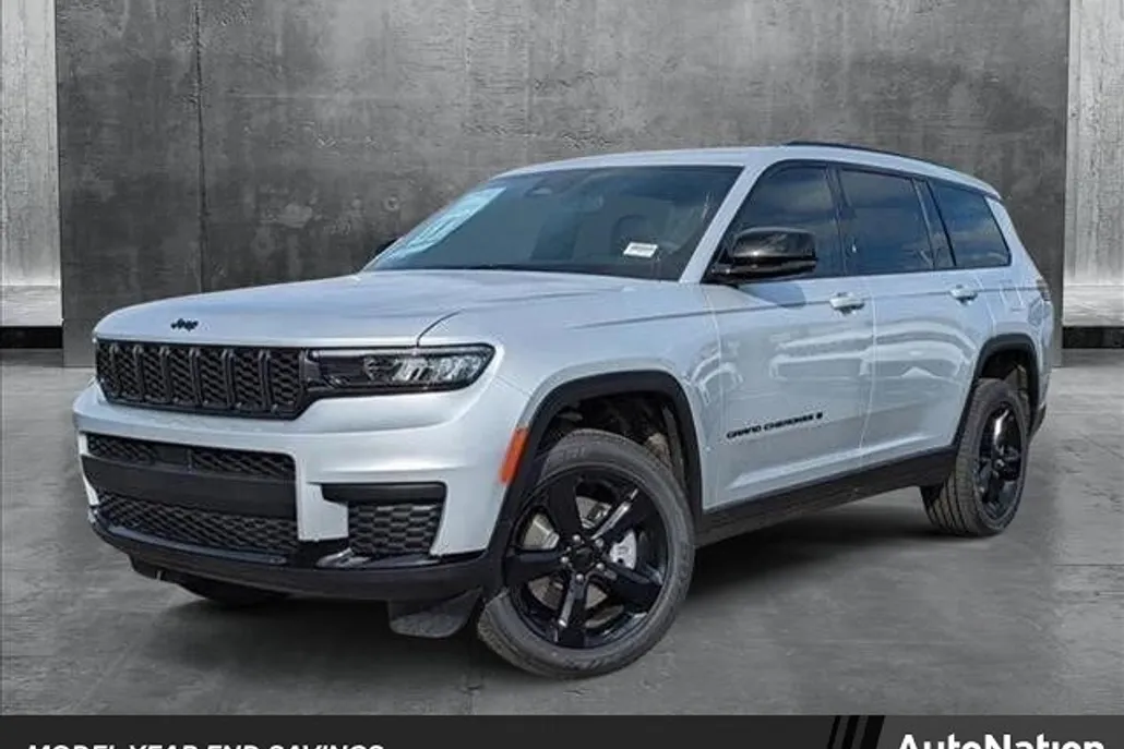 2024 Jeep Grand Cherokee Altitude photo 1
