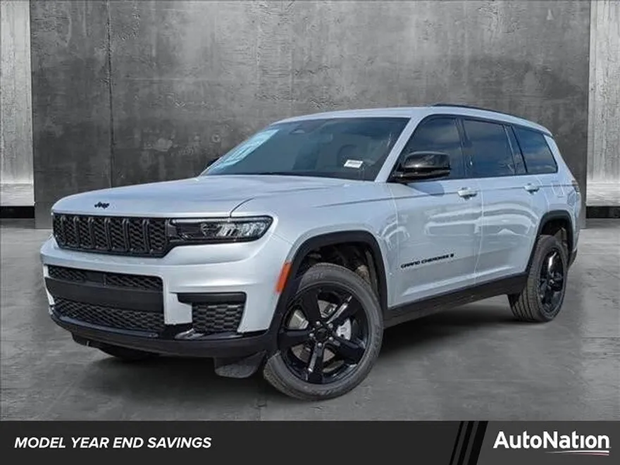 2024 Jeep Grand Cherokee Altitude photo 1