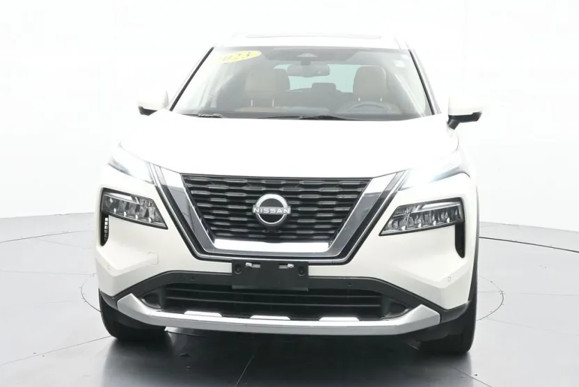 2023 Nissan Rogue Platinum photo 1