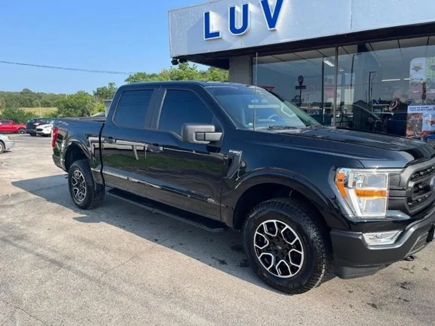 2022 Ford F-150 XL photo 1