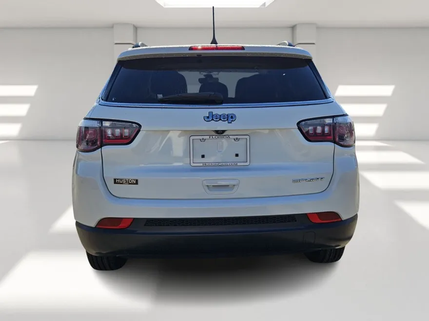 2020 Jeep Compass Sport photo 1