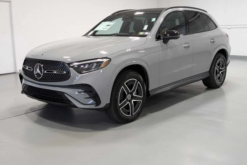 2026 Mercedes Benz GLC 300 4MATIC photo 1