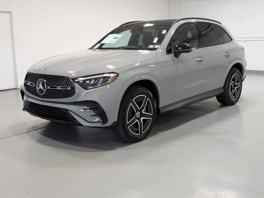 2026 Mercedes Benz GLC 300 4MATIC photo 1