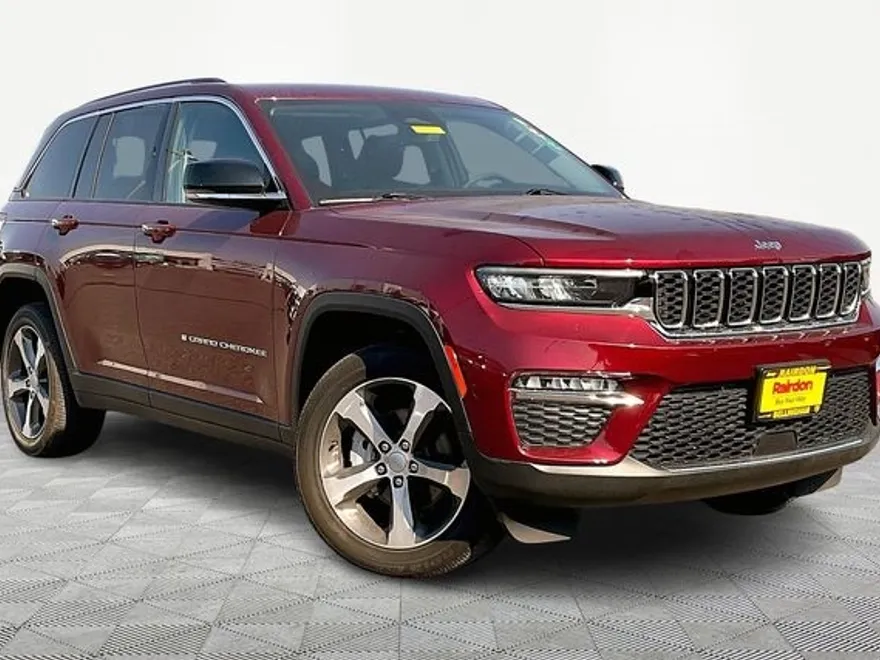 2023 Jeep Grand Cherokee Limited photo 1