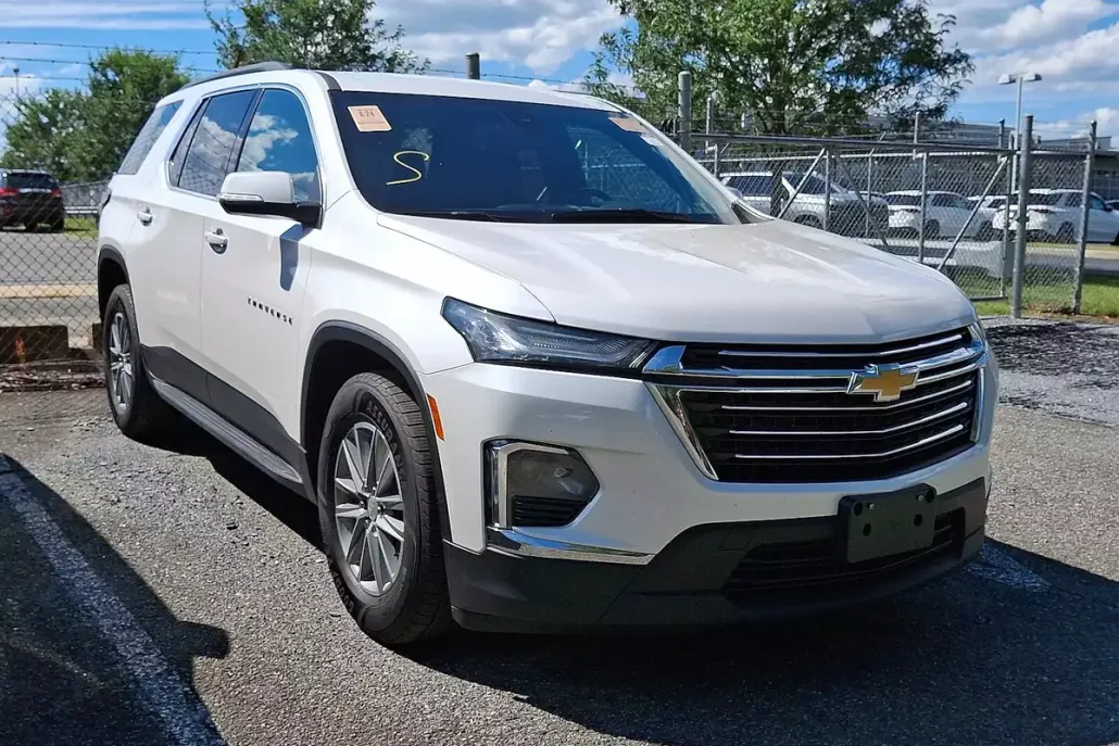 2022 Chevrolet Traverse Leather photo 1
