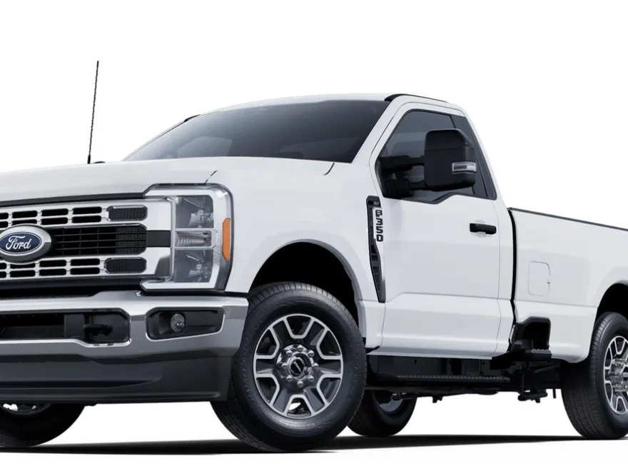 2025 Ford F-350 XLT photo 1