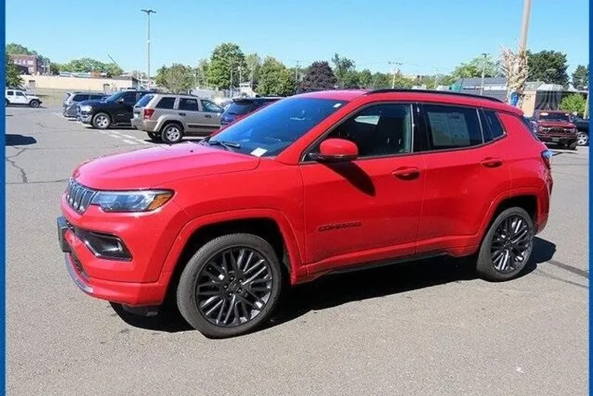 2022 Jeep Compass Limited photo 1