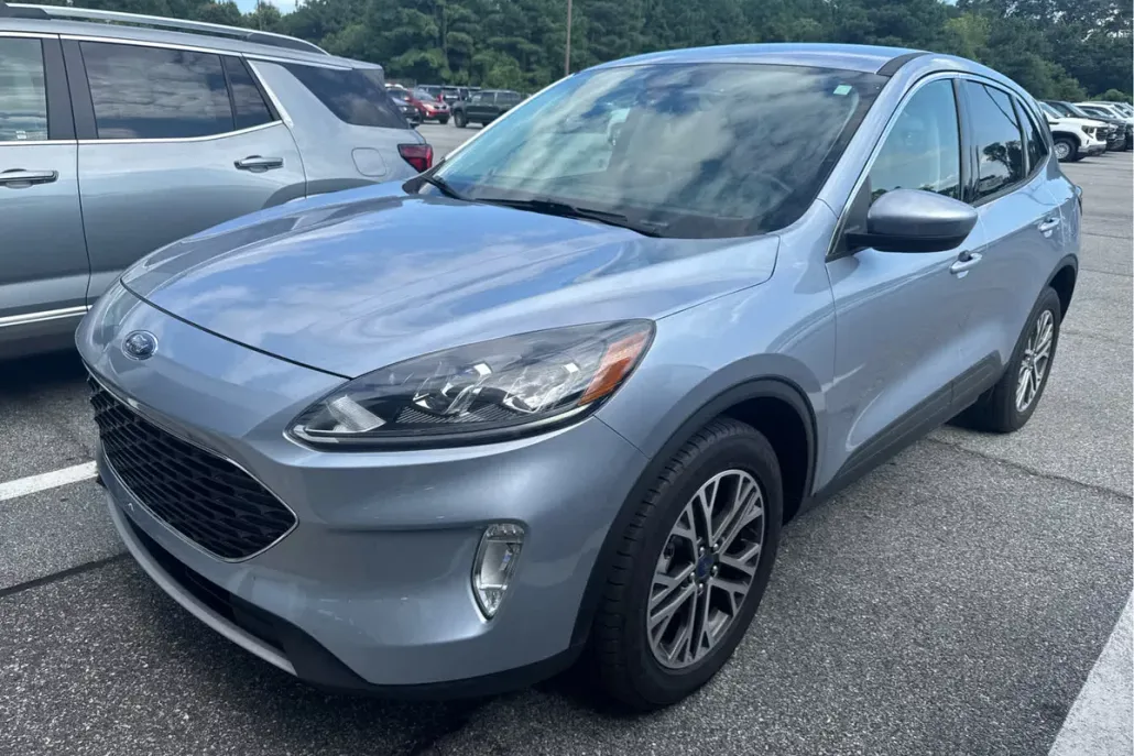 2022 Ford Escape SEL photo 1