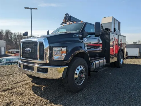 2024 Ford F-750 Base photo 4