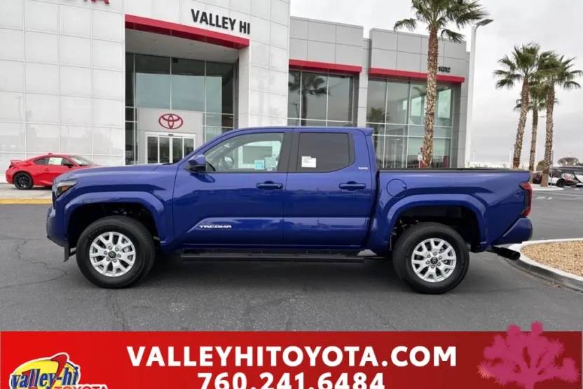 2025 Toyota Tacoma SR5 photo 1