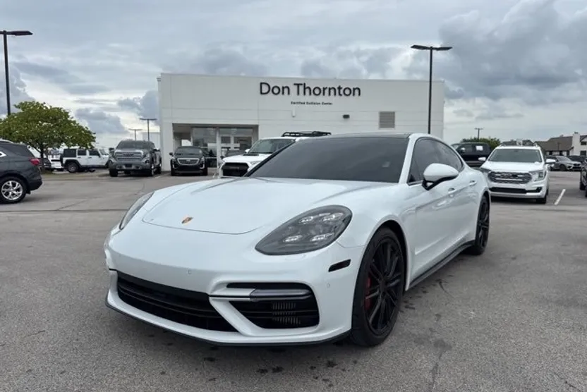 2018 Porsche Panamera Turbo photo 1