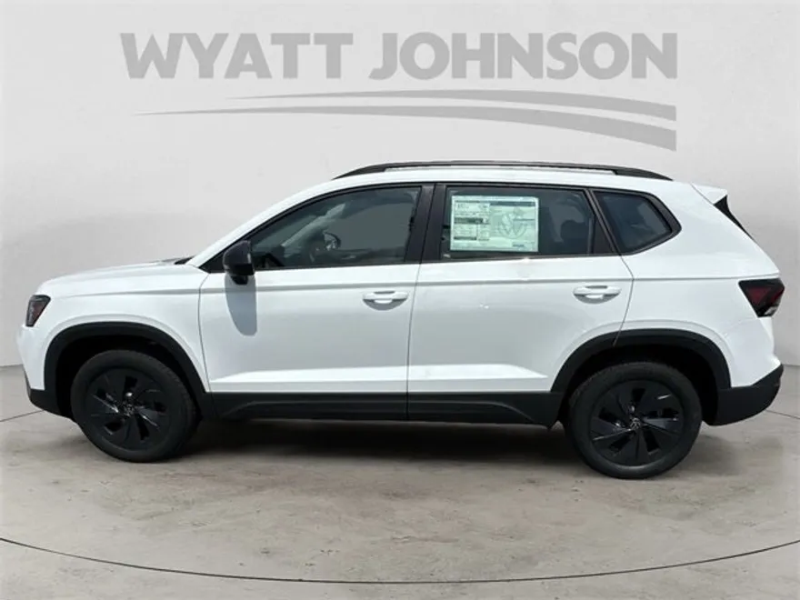 2025 Volkswagen Taos S photo 1