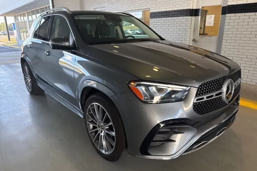 2025 Mercedes Benz GLE 350 4MATIC photo 1