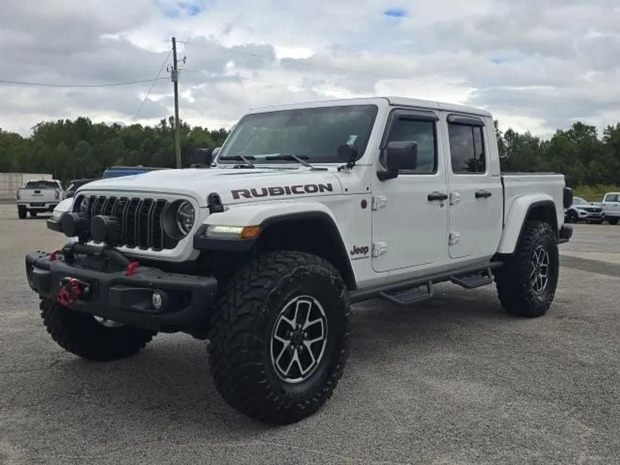 2024 Jeep Gladiator Rubicon photo 1