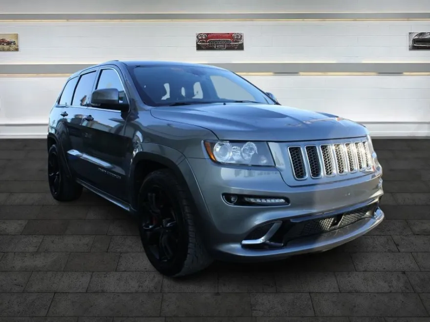 2013 Jeep Grand Cherokee SRT8 photo 1