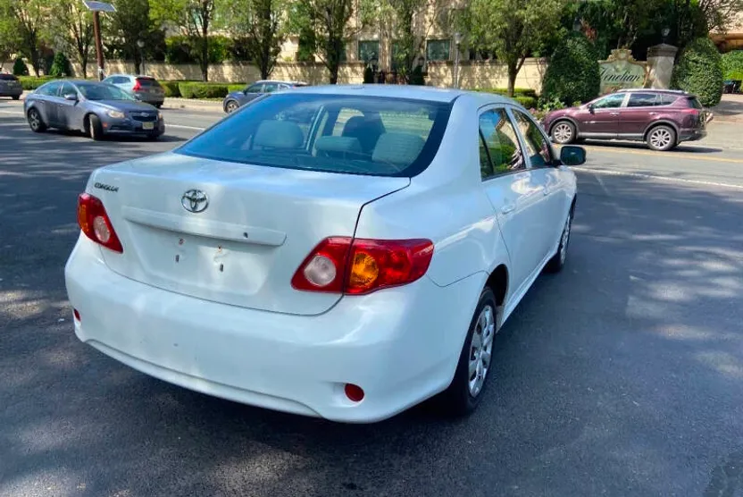 2009 Toyota Corolla Base photo 1