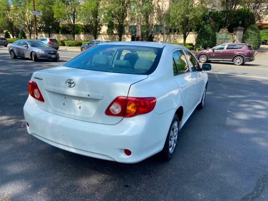 2009 Toyota Corolla Base photo 1