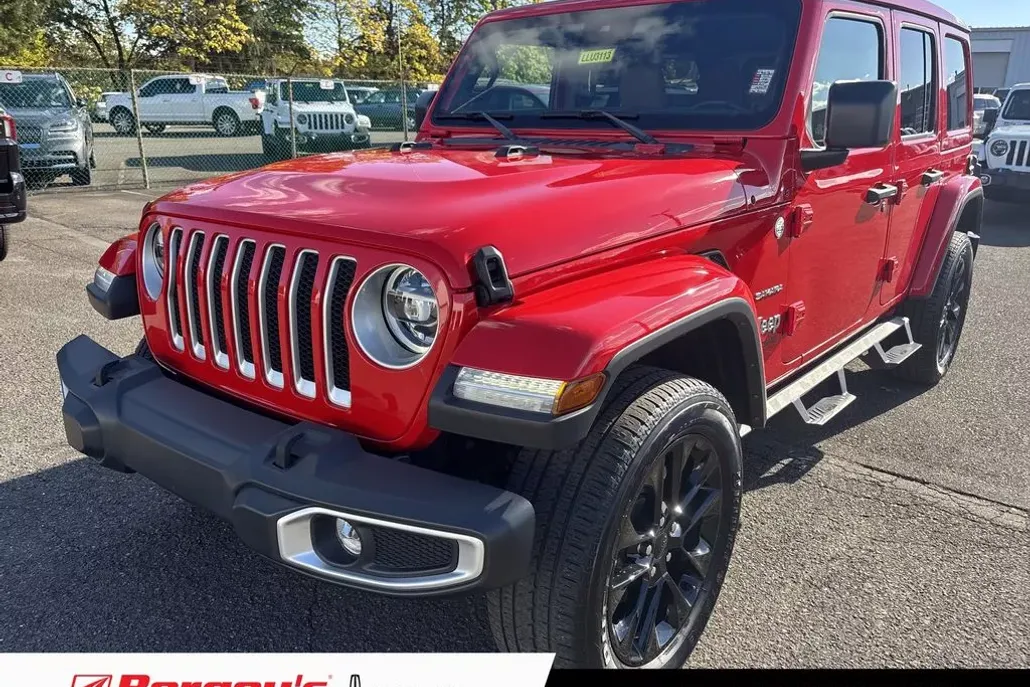 2022 Jeep Wrangler Unlimited Sahara photo 1