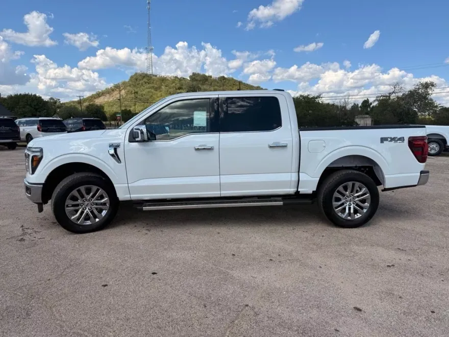 2025 Ford F-150 Lariat photo 1
