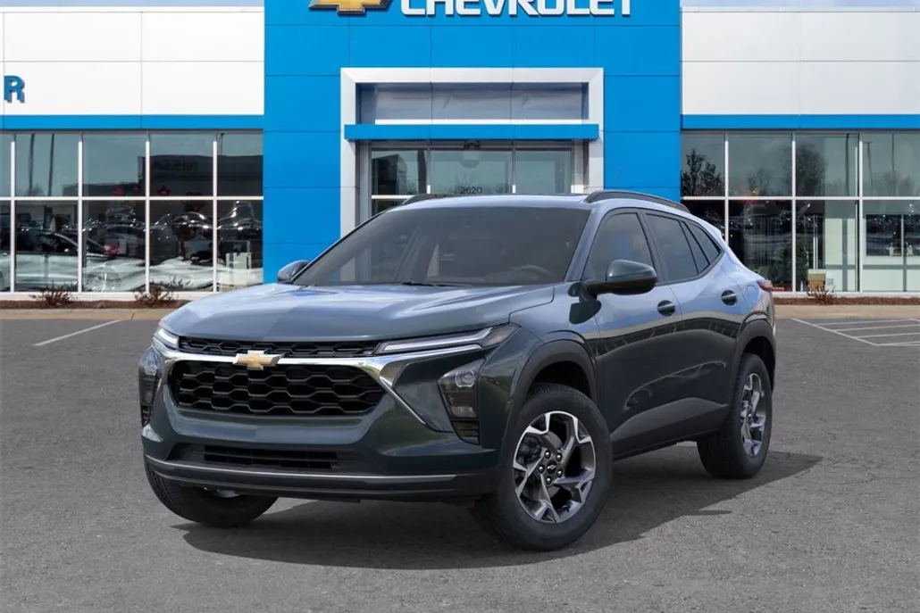 2026 Chevrolet Trax LT photo 1